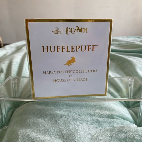 House of Sillage Hufflepuff Harry Potter Collection - 10ml Sample - Picture 4 of 5